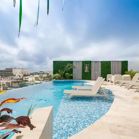 Chic Studio, Oceanview Roof Pool, Balcony, Gym